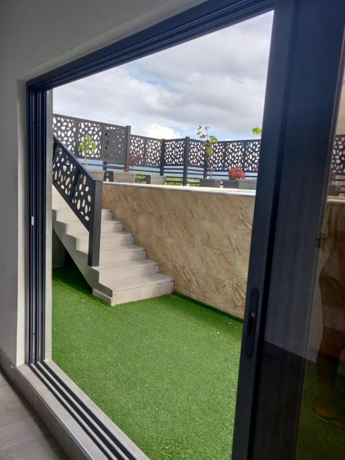 Shanti Haveli Beachfront Apartments Flic en Flac Exterior foto